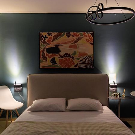 Aiolos Glyfada Super Lux Mini Apartment Atene Esterno foto