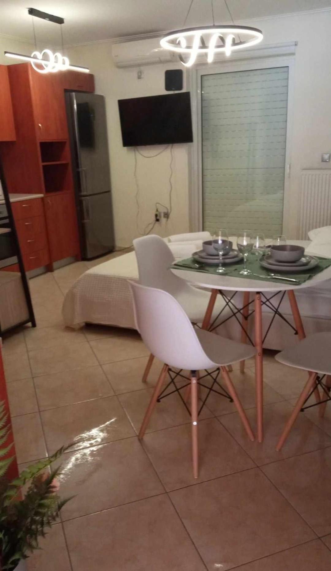 Aiolos Glyfada Super Lux Mini Apartment Atene Esterno foto
