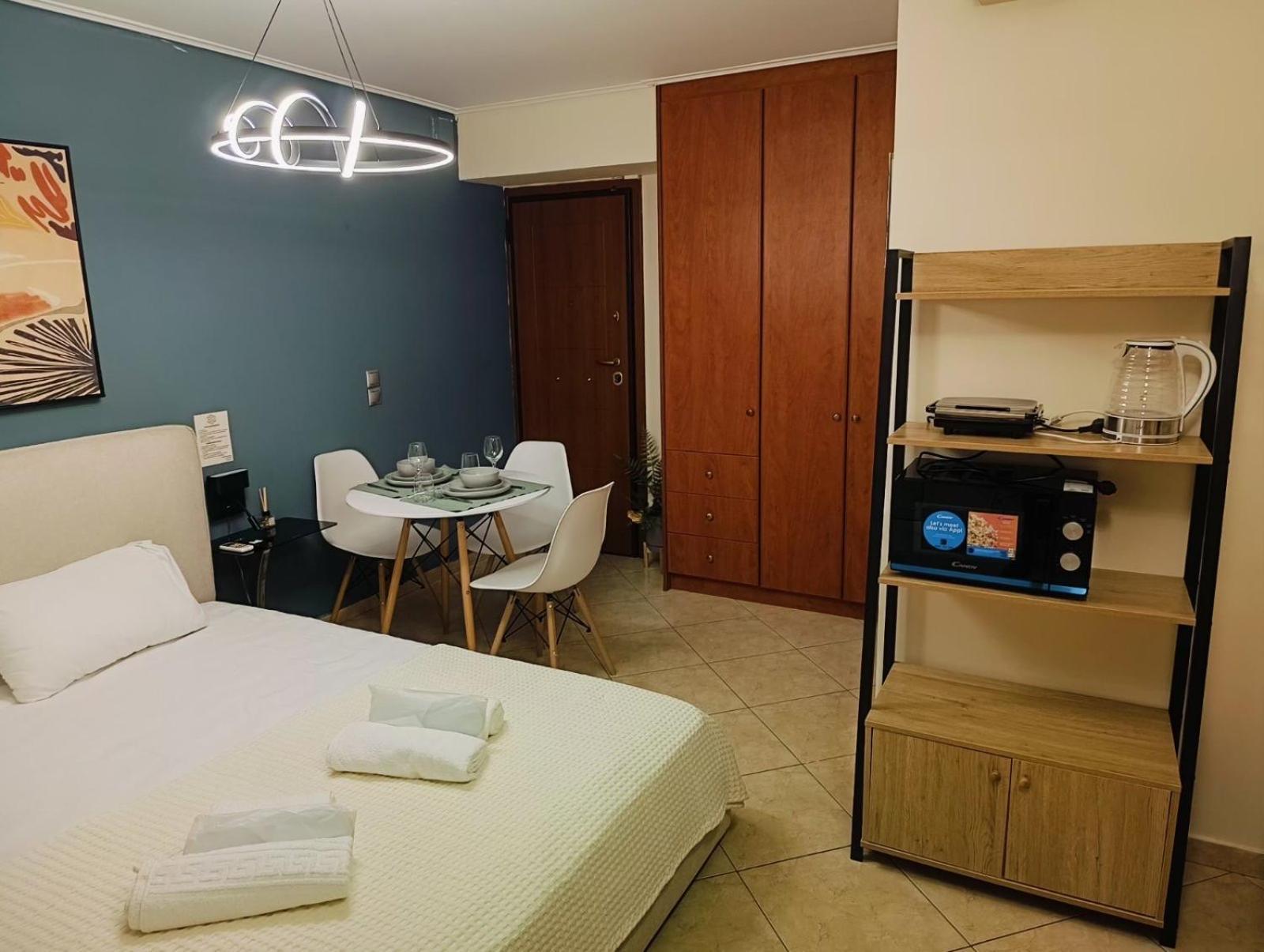 Aiolos Glyfada Super Lux Mini Apartment Atene Esterno foto