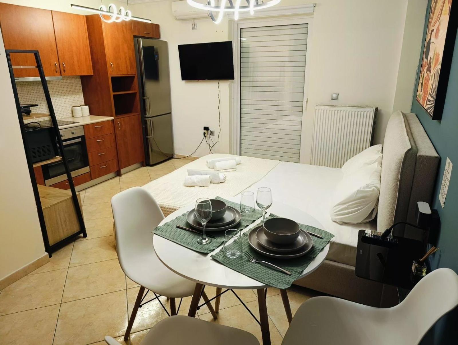 Aiolos Glyfada Super Lux Mini Apartment Atene Esterno foto