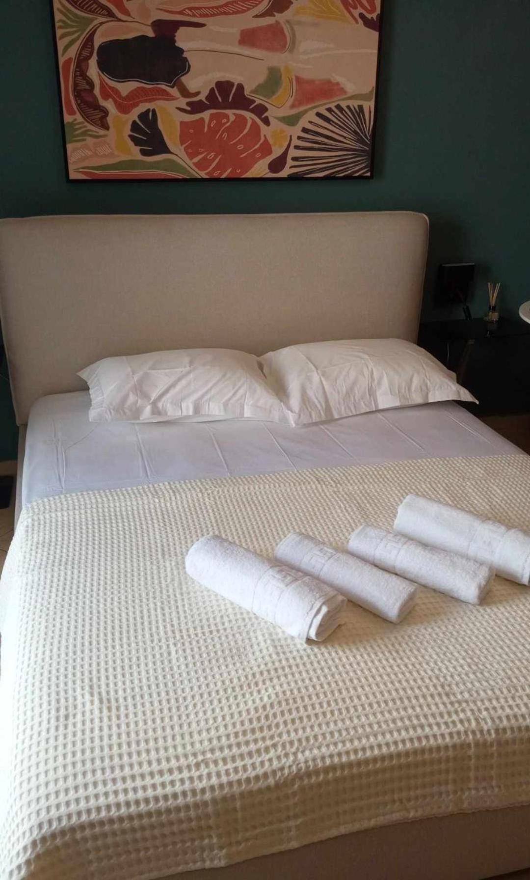 Aiolos Glyfada Super Lux Mini Apartment Atene Esterno foto