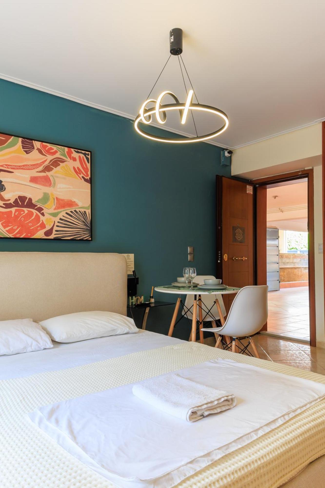 Aiolos Glyfada Super Lux Mini Apartment Atene Esterno foto